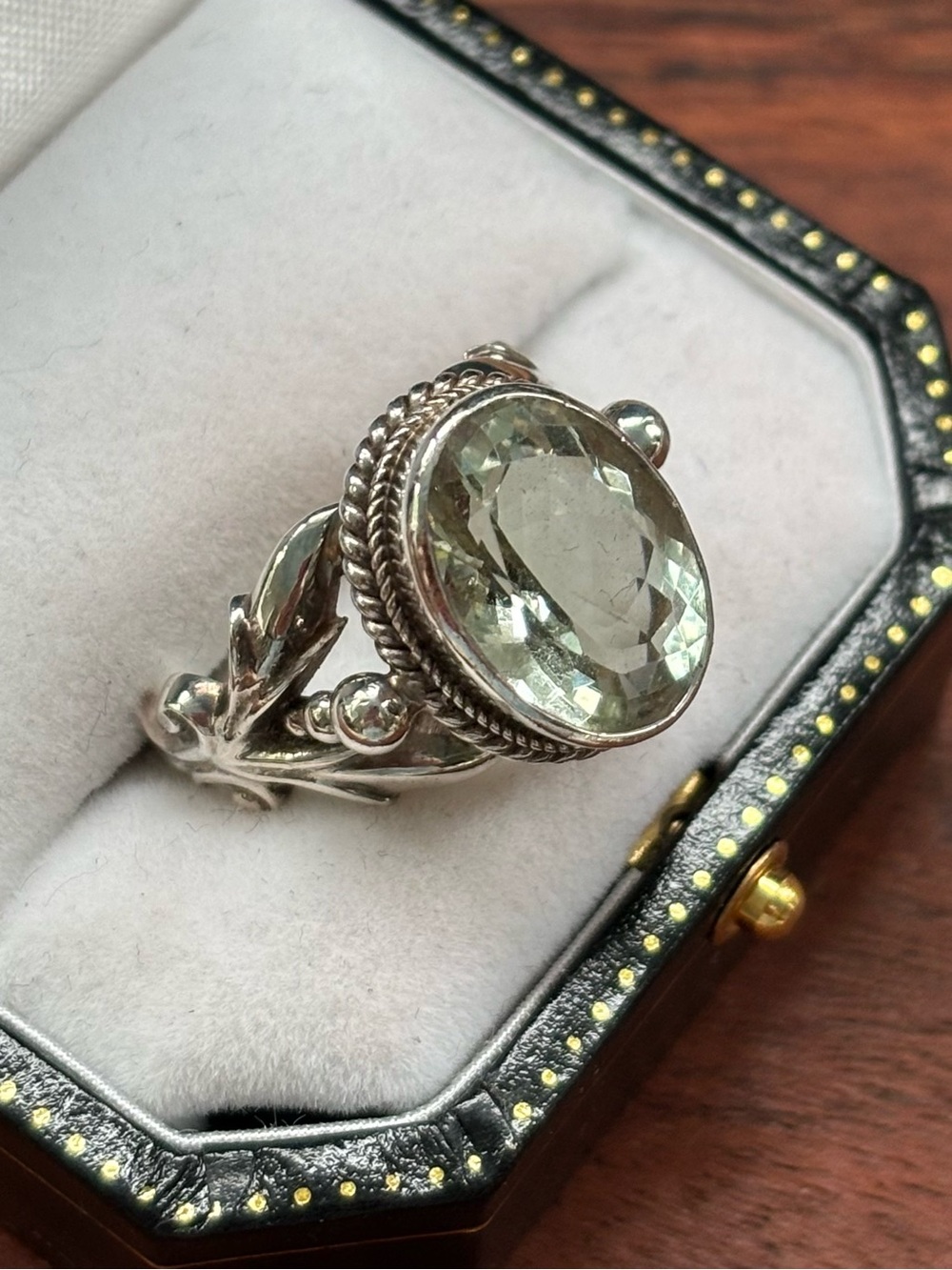 Himalayan Gems 7.5g Sterling Silver Green Amethyst Ring Size 8